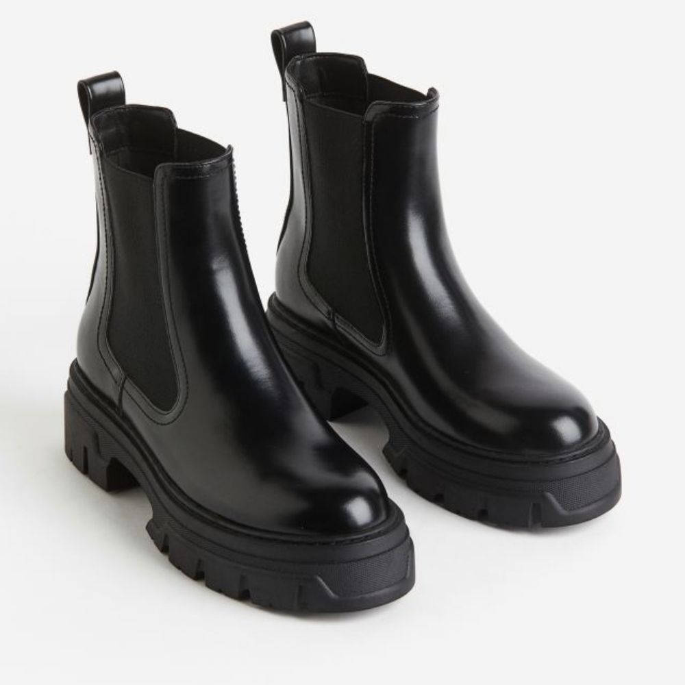 Chunky Chelsea Boots